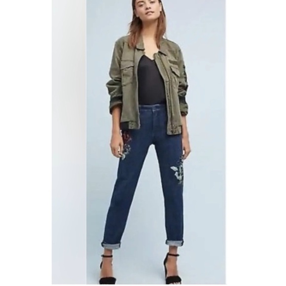 Anthropologie Pilcro Slim Boyfriend Jeans With‎ Sequin Flowers Size 28 - Picture 1 of 11